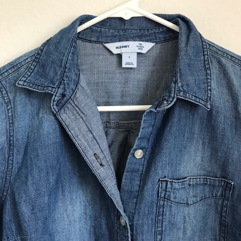 Old Navy // Button Down Top - image 3